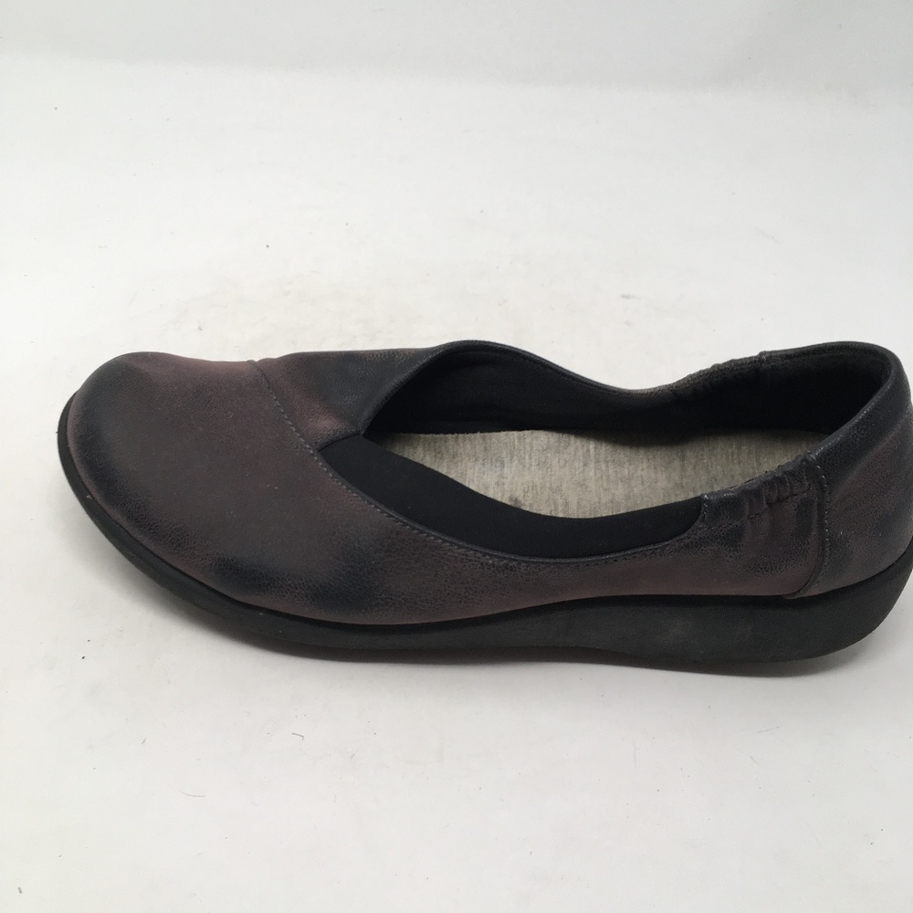 CLARKS GREY SLIP ON SHOES 8.5